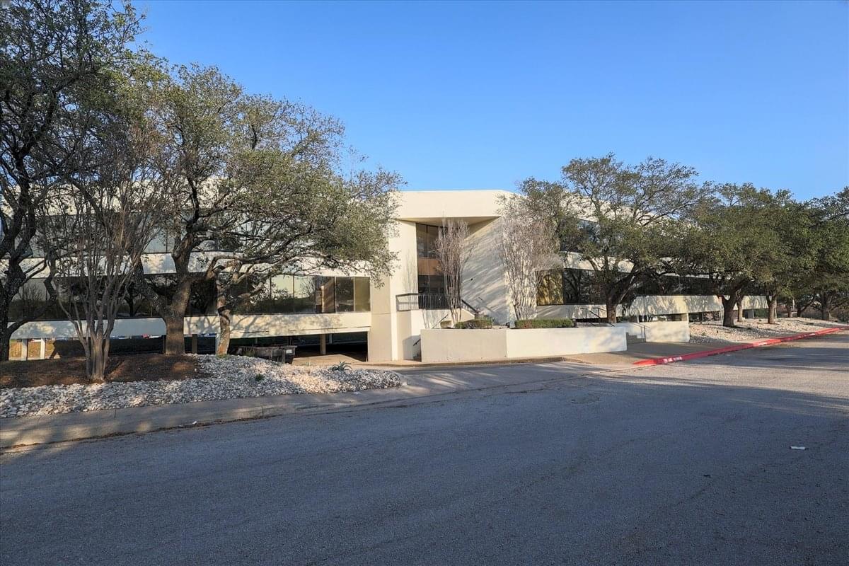 10127 Morocco Street 195 Office Images