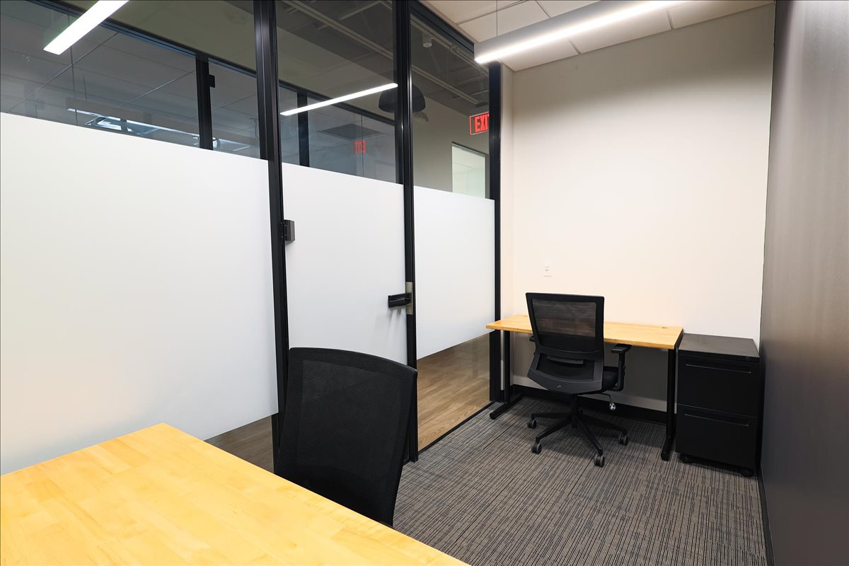 10127 Morocco Street 195 Office Images