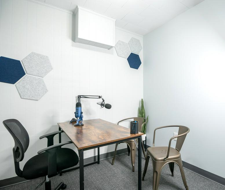 324 West Main Street Office Images
