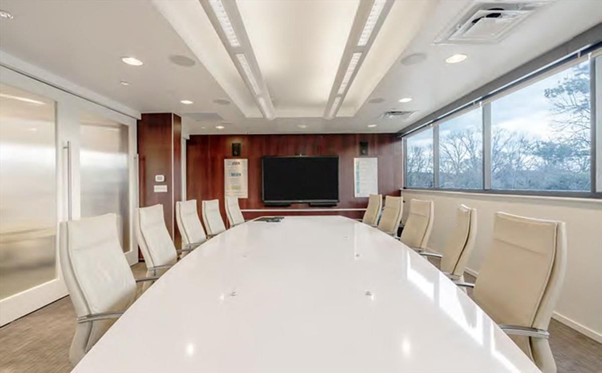 5106 Maryland Way Office Images