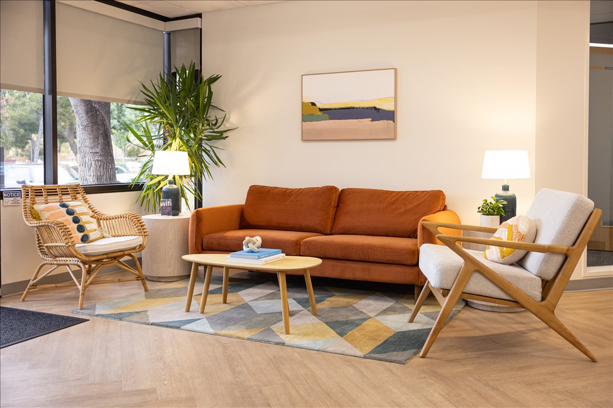 3478 Buskirk Ave Office Images