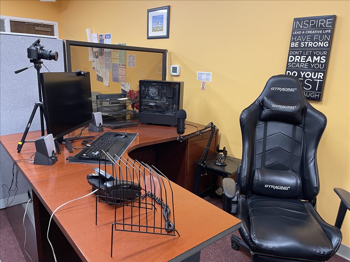 37600 Central Court, Suite 214 Office Images