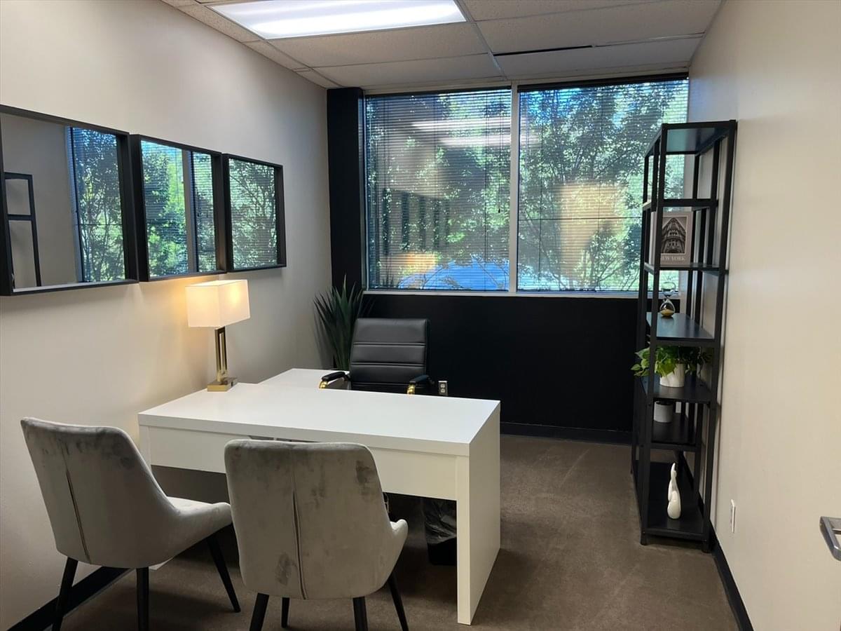 1701 W Northwest Hwy Office Images