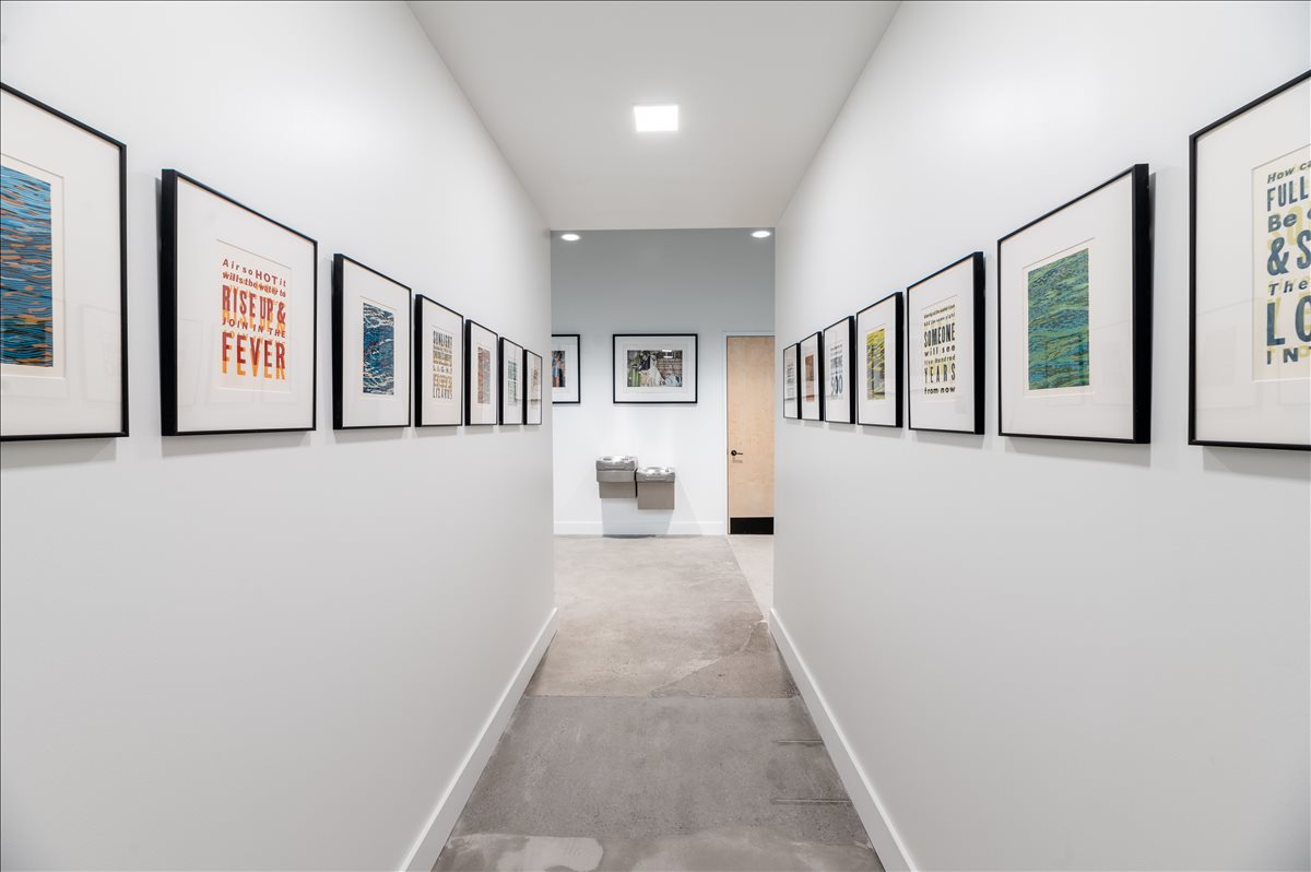 1505 Dennis Street Office Images