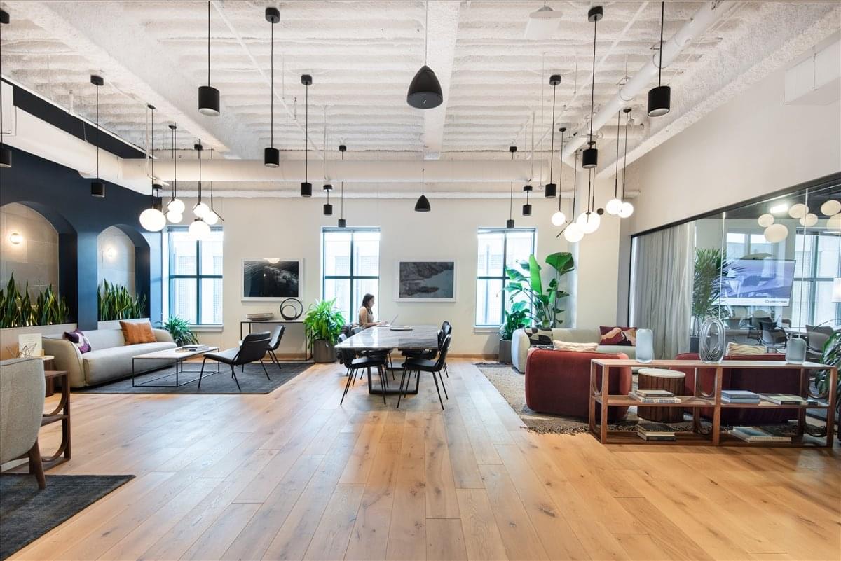 131 Dartmouth Street, 3rd Floor Office Images