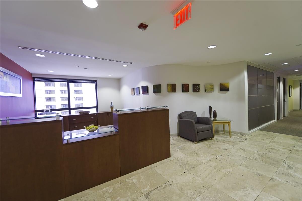One Datran Center, 9100 S Dadeland Blvd, Kendall Office Space - Miami