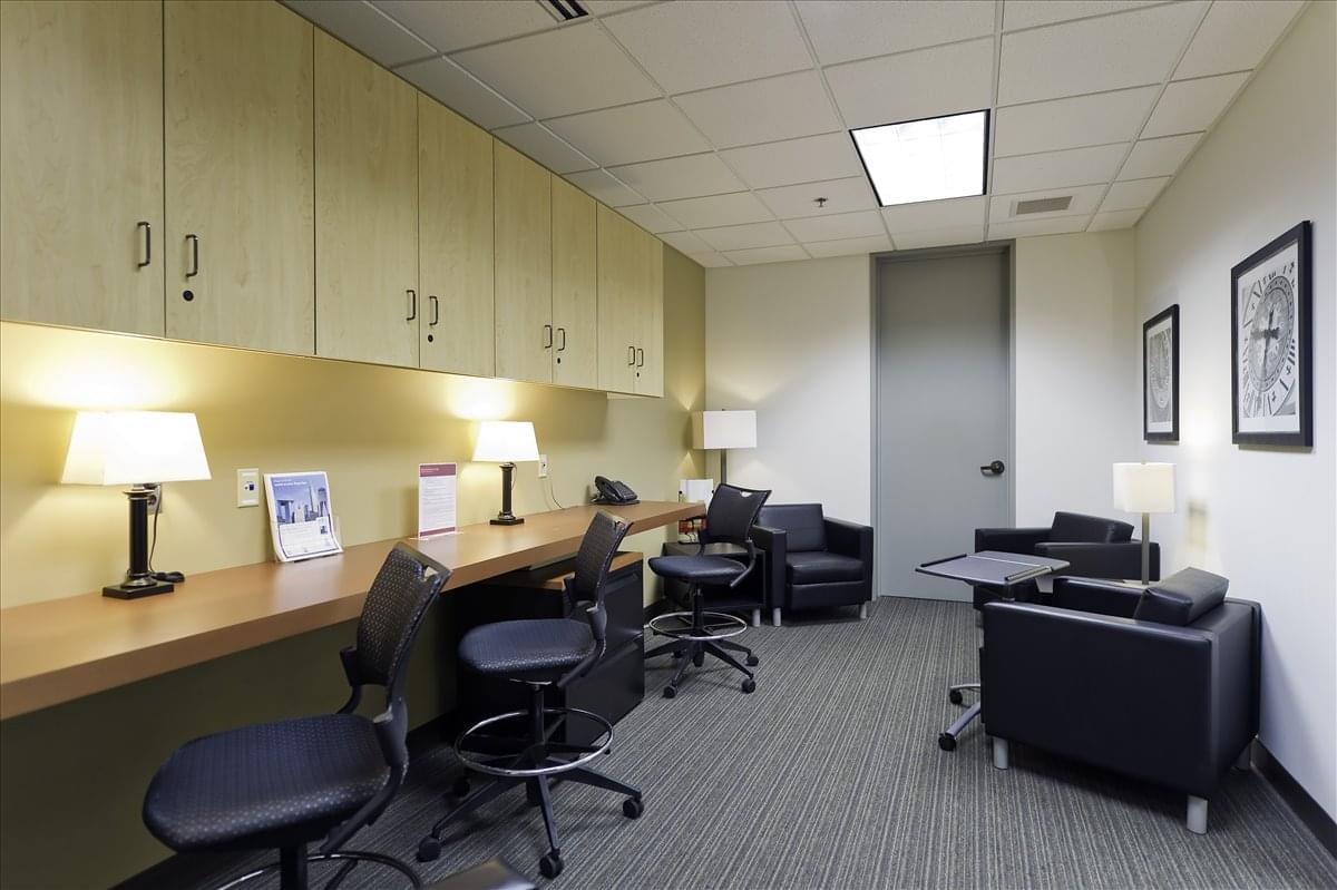200 South Executive Drive Office Space - Brookfield