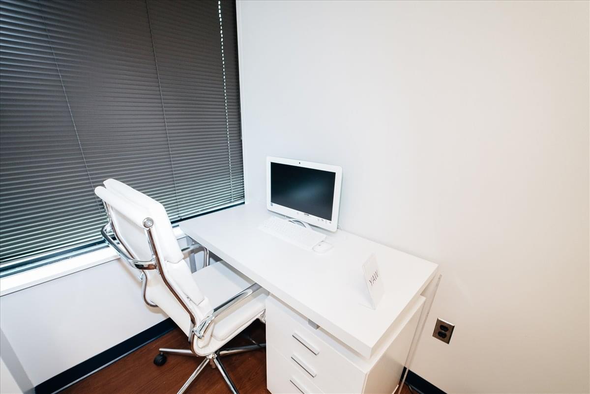 5457 Twin Knolls Road, Suite 300 Office Images