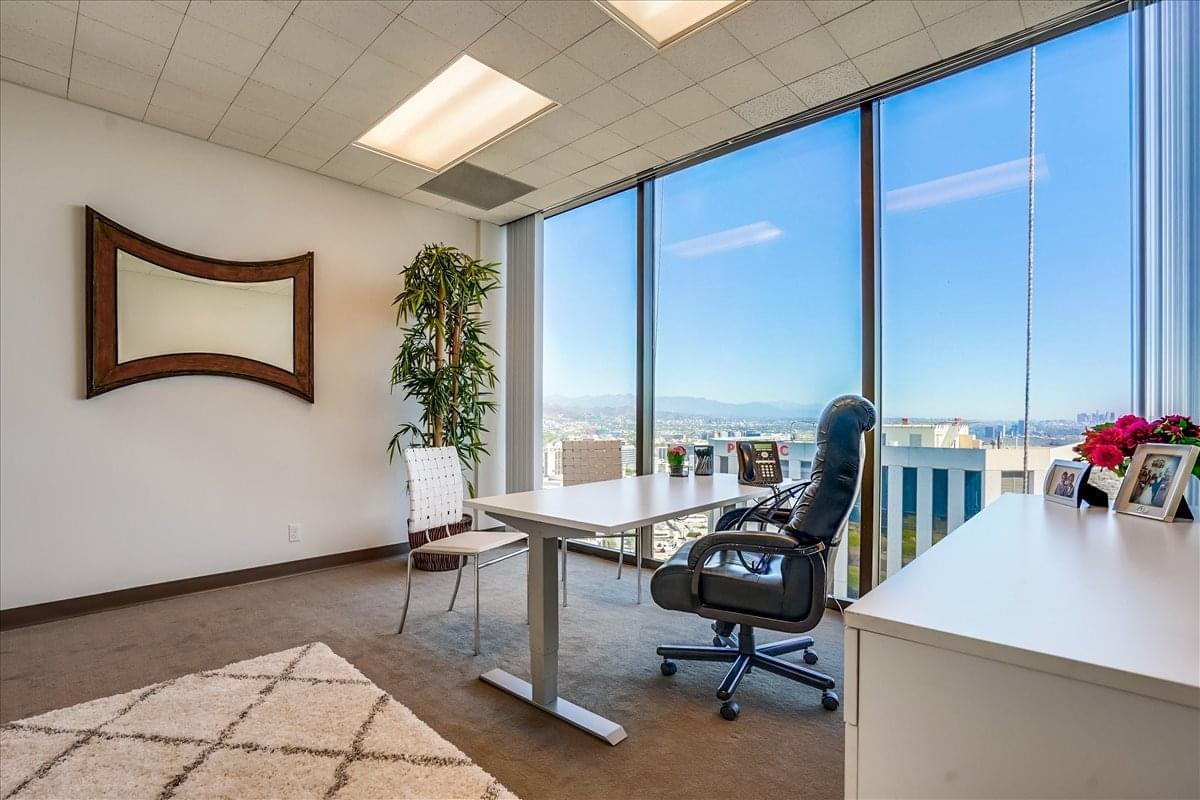 Century Park Plaza, 1801 Century Park E, 24th & 25th Fl, Century City Office Space - Los Angeles