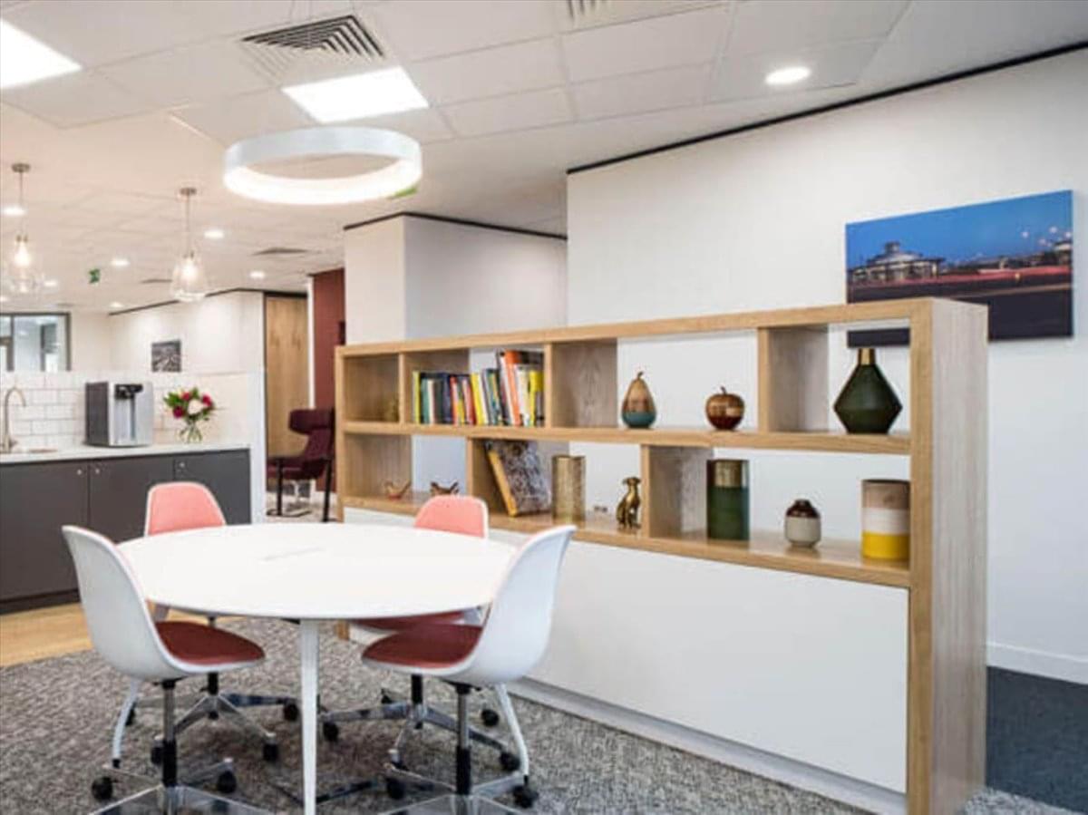 468 North Camden Drive, 2nd Floor Office Space - Beverly Hills