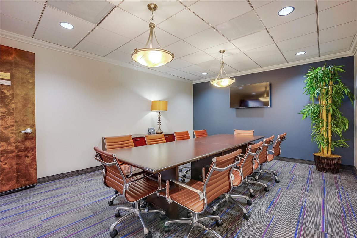 16133 Ventura Blvd Office Images