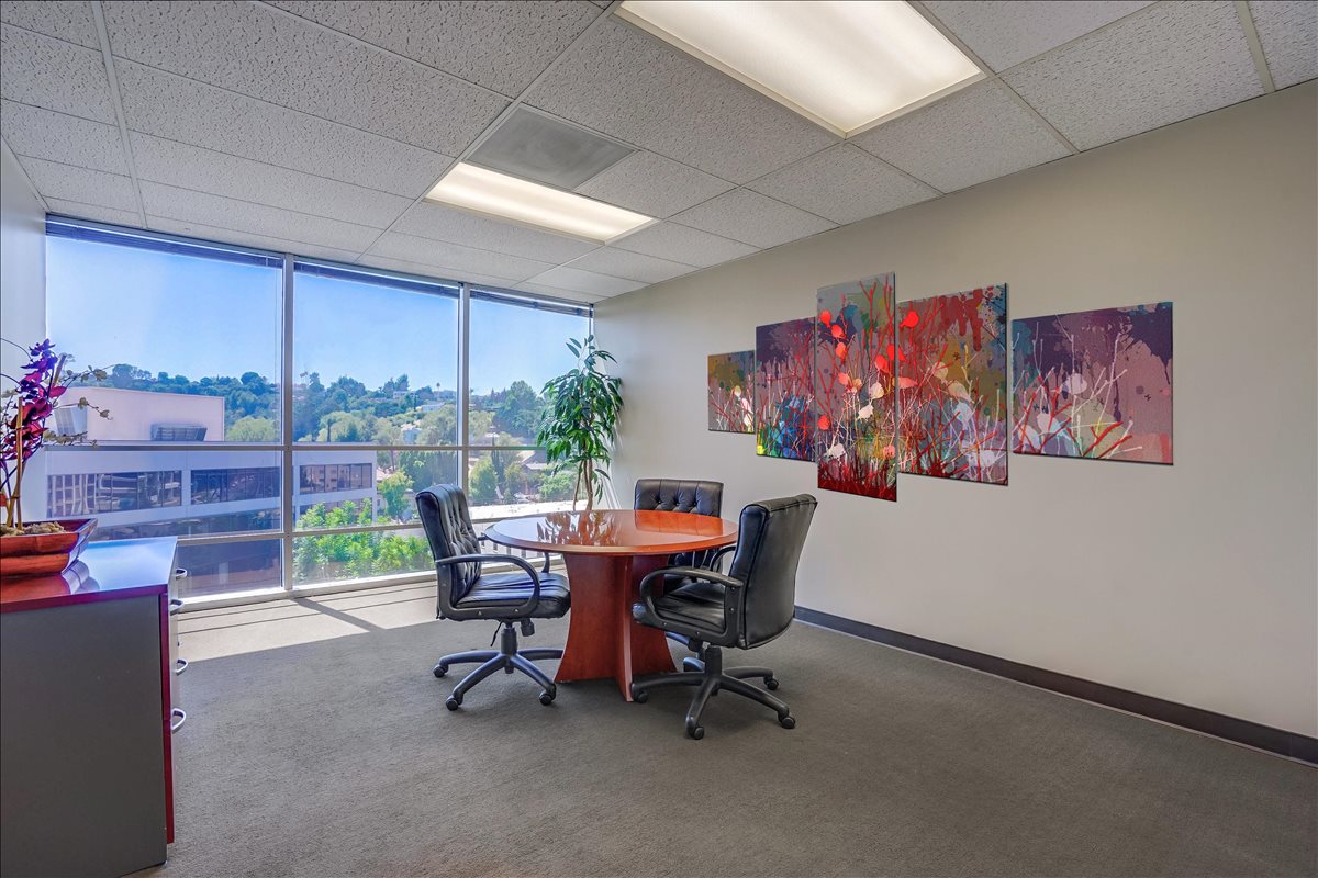 16133 Ventura Blvd Office Images
