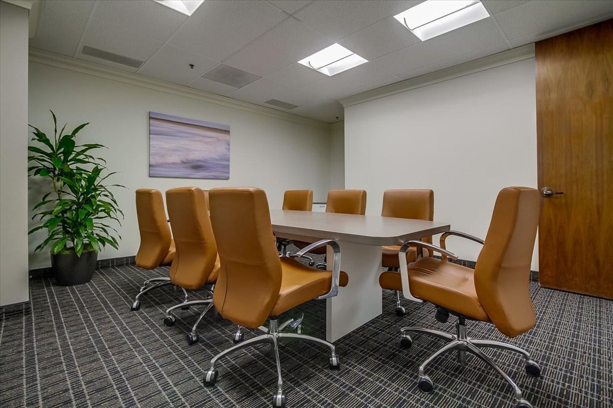 15760 Ventura Blvd Office Space - Encino