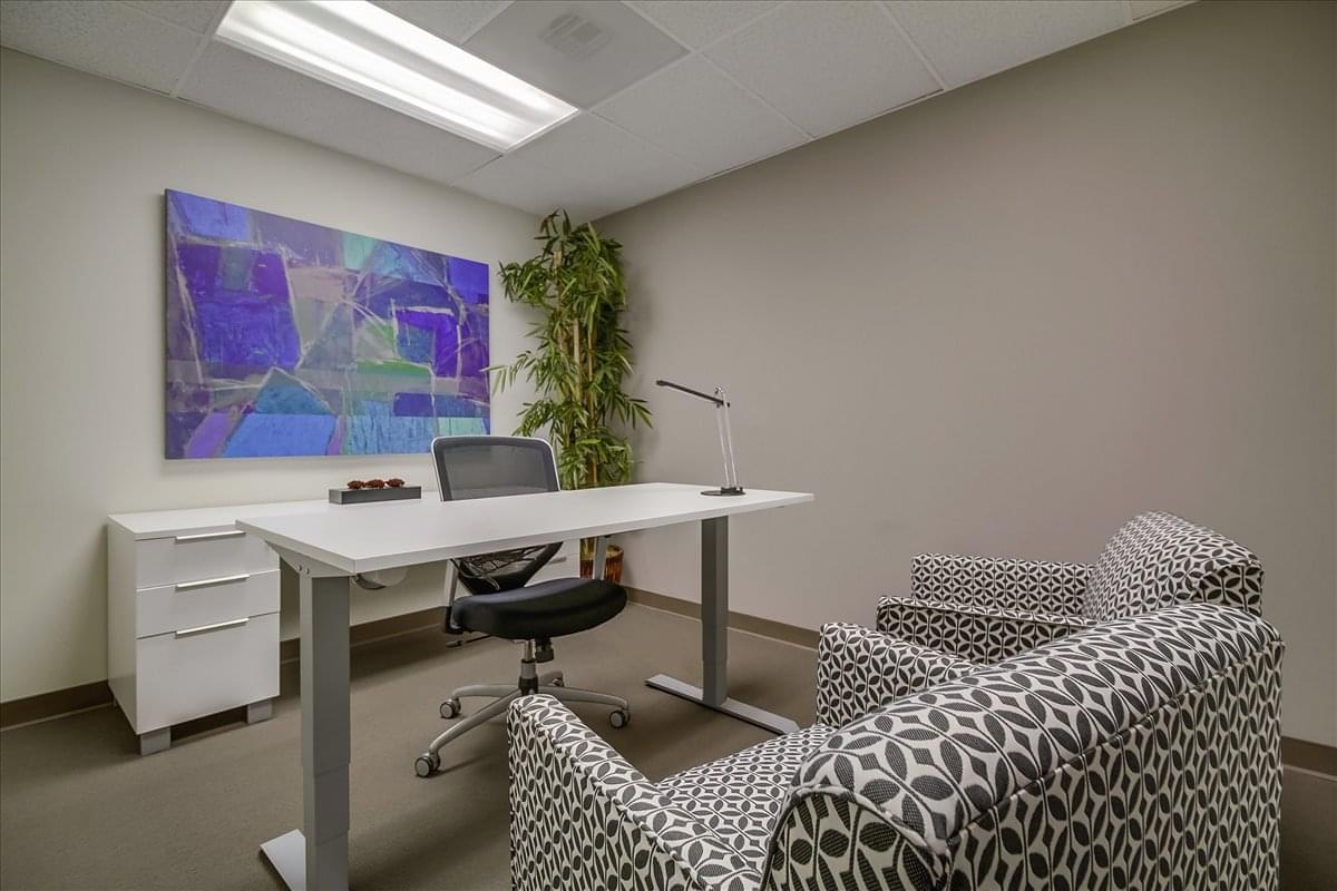 15760 Ventura Blvd Office Space - Encino