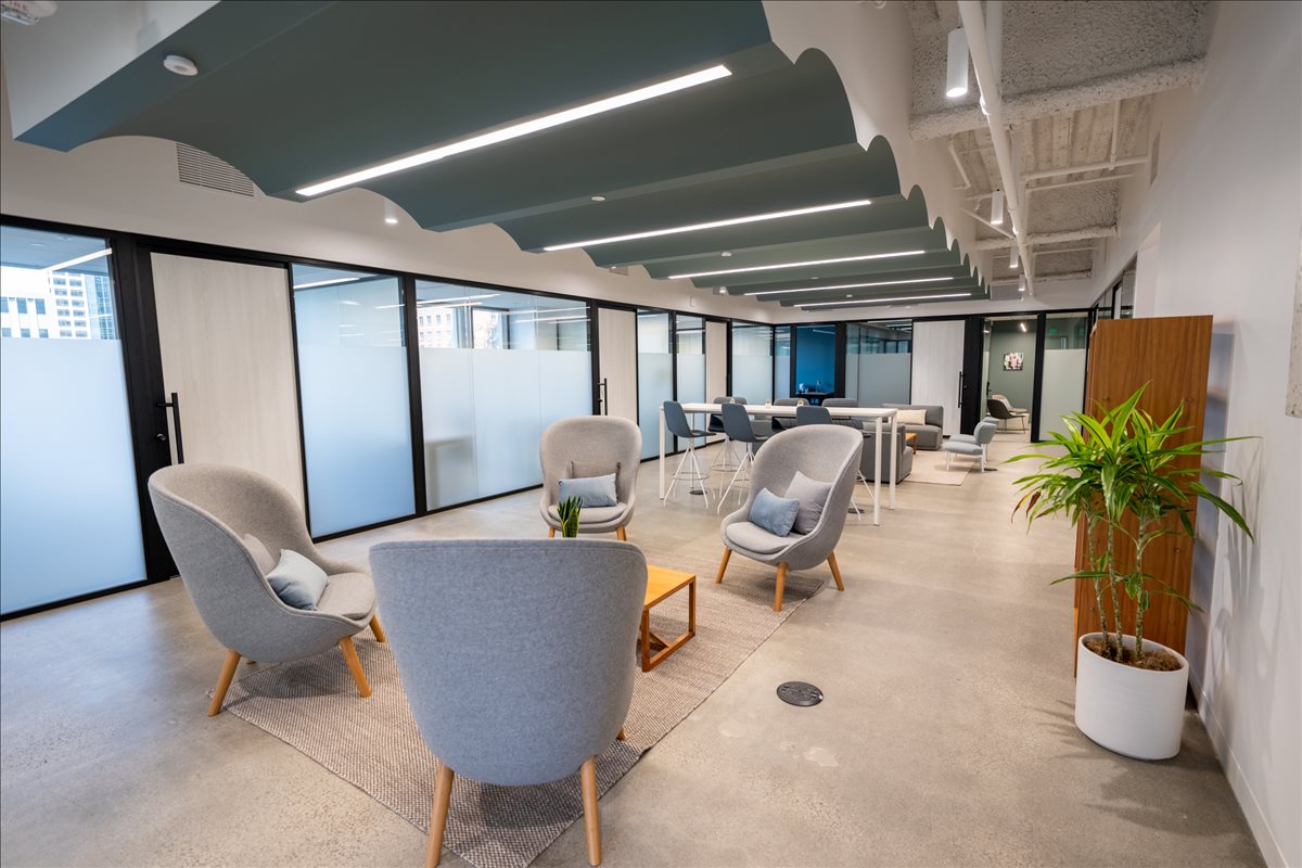 915 Wilshire Boulevard Office Space - Los Angeles