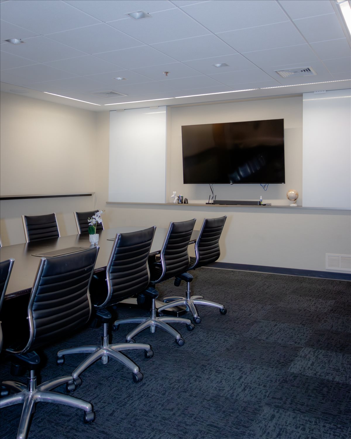 15 West Harris Avenue Office Images