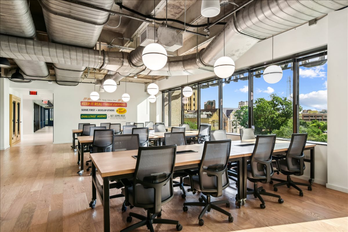 711 Navarro St, Suite 300, Travis Park Plaza Office Space - San Antonio