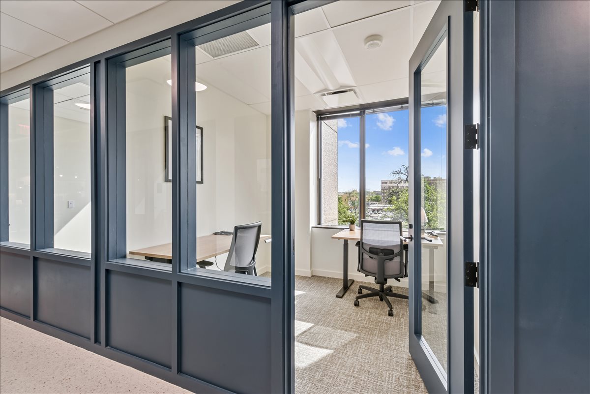 711 Navarro St, Suite 300, Travis Park Plaza Office Space - San Antonio