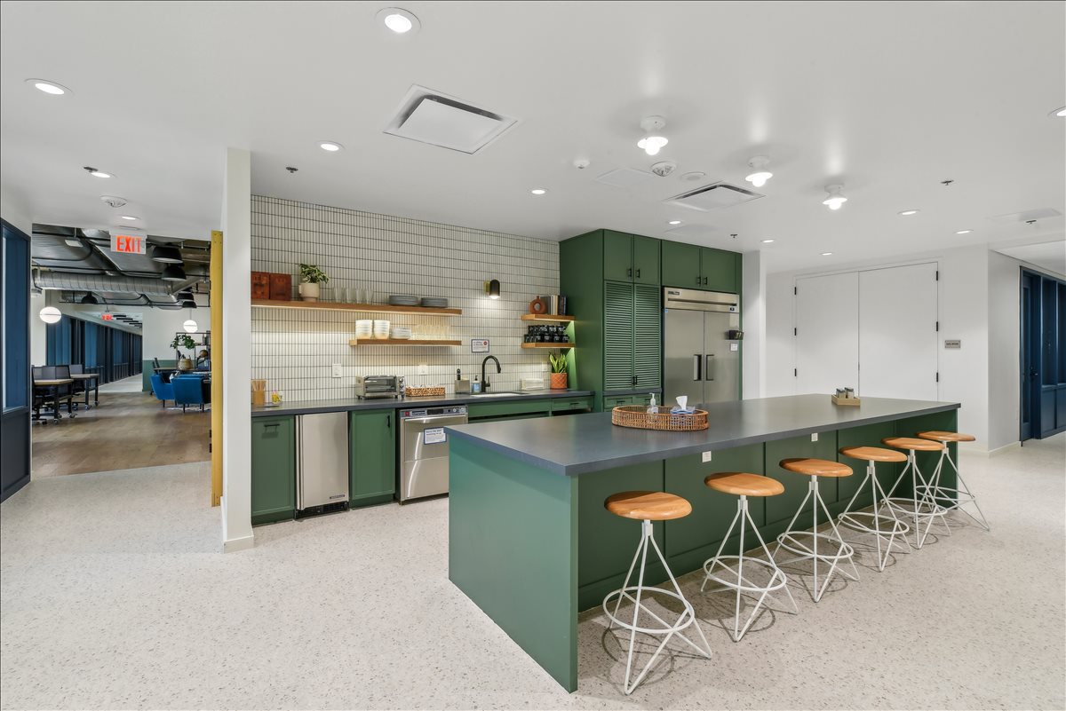 711 Navarro St, Suite 300, Travis Park Plaza Office Space - San Antonio