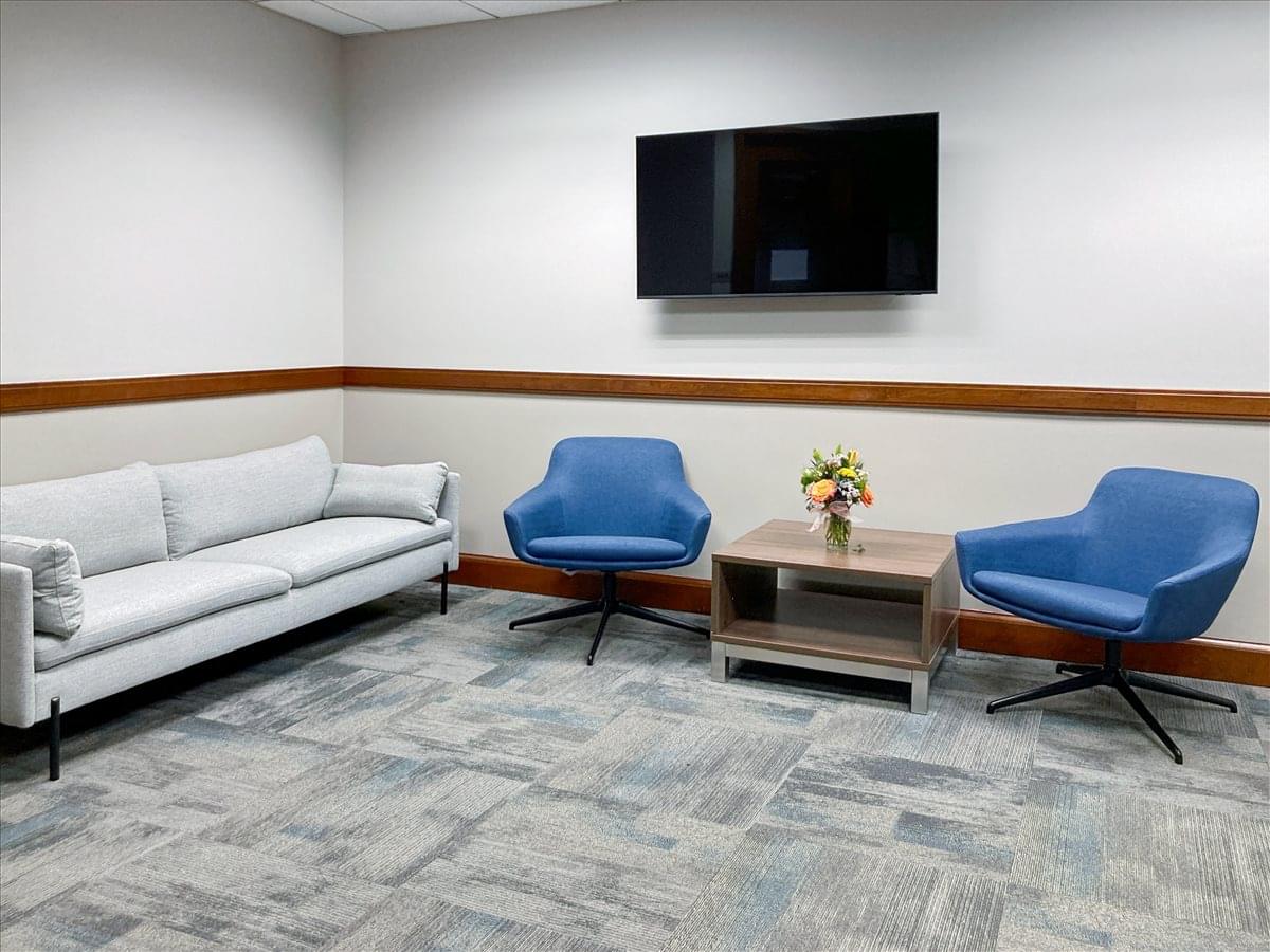2003 South Easton Road, Suite 308 Office Images