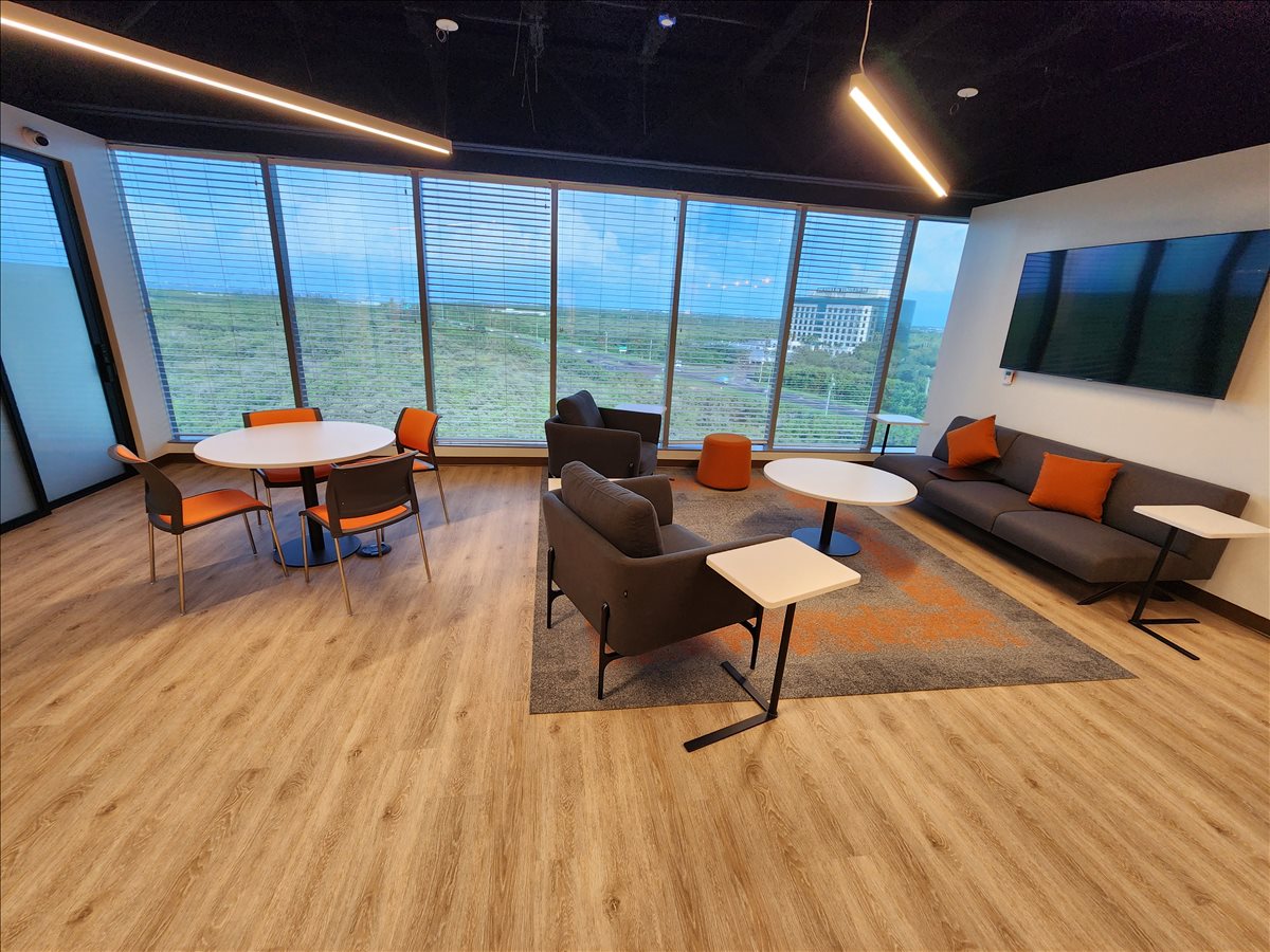 1901 Ulmerton Rd, Suite 625 Office Images