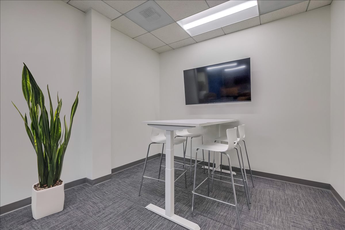 27001 Agoura Road, Suite 350 Office Space - Calabasas