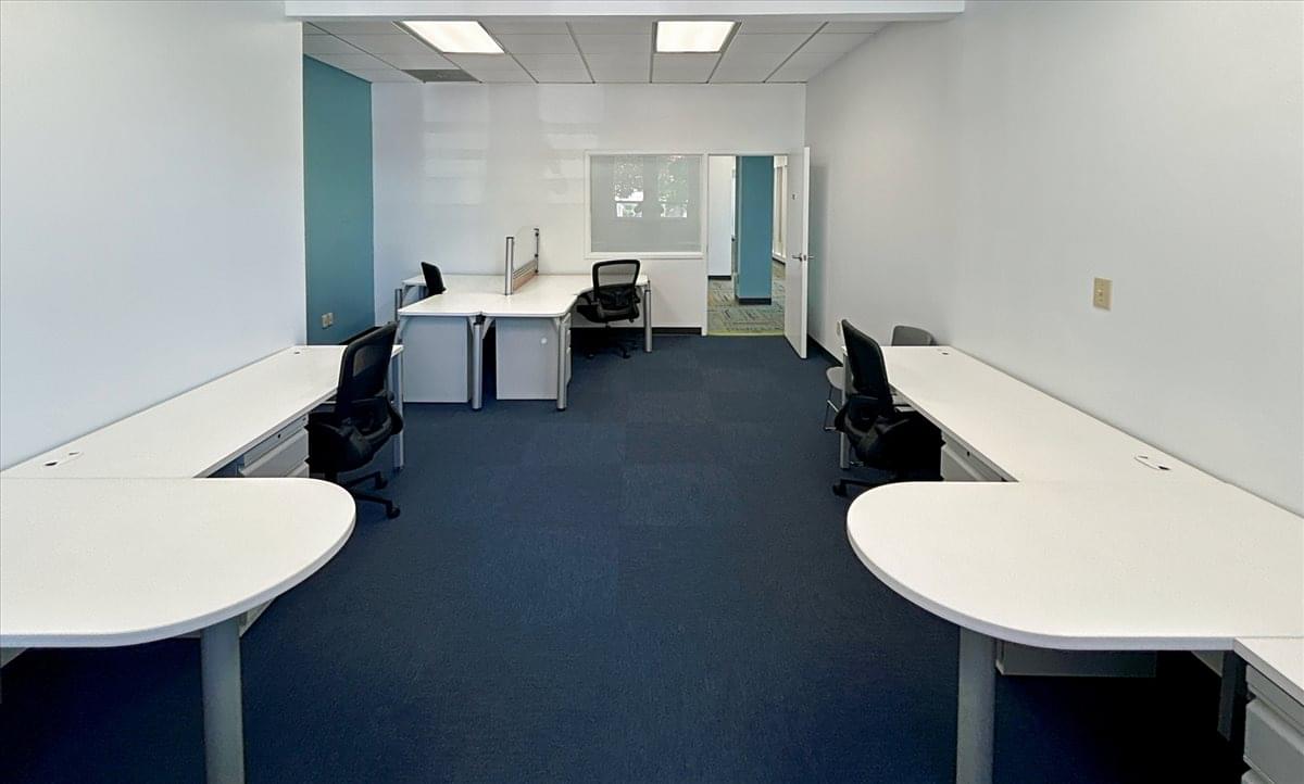 516 W Friendly Ave, 1st Floor Office Space - Greensboro