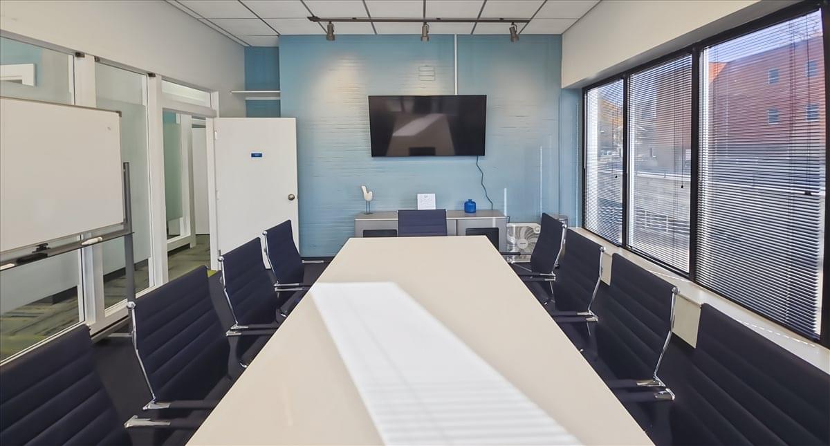 516 W Friendly Ave, 1st Floor Office Images