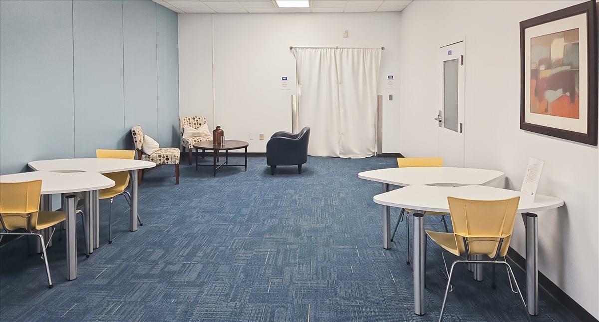 516 W Friendly Ave, 1st Floor Office Space - Greensboro