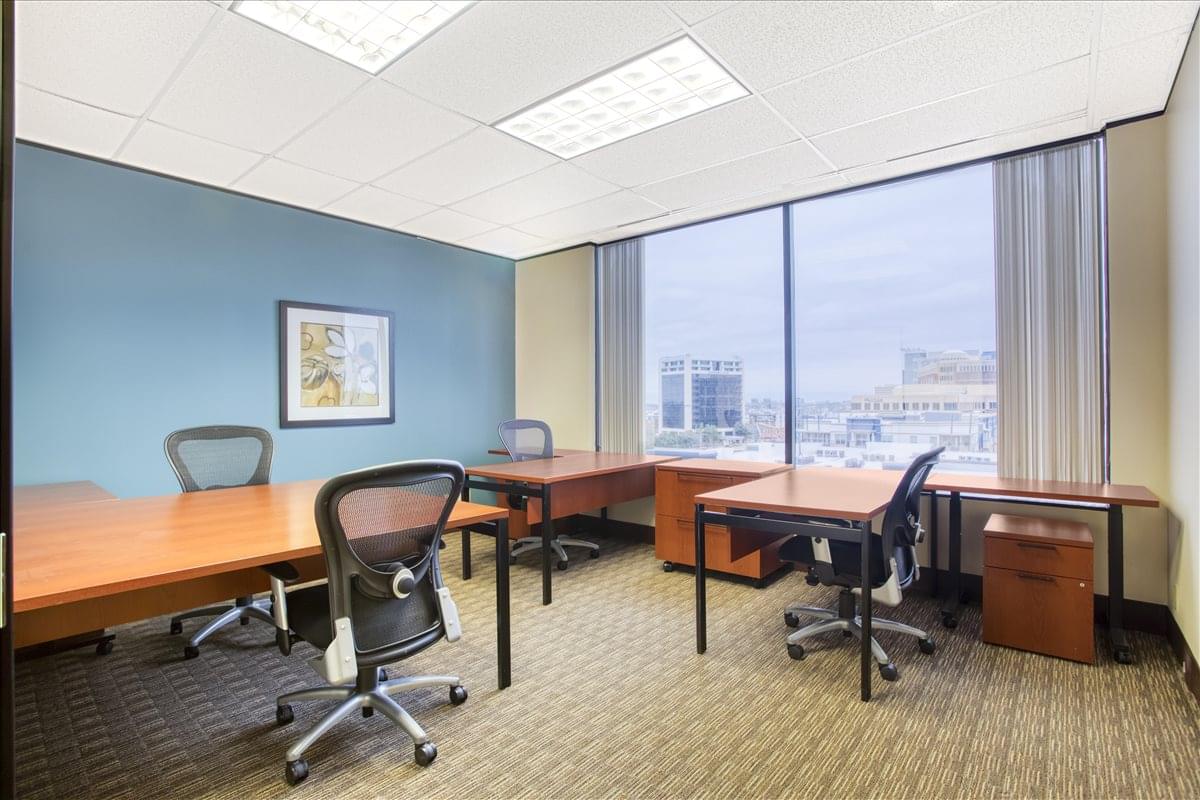 Madison Building, 15851 N Dallas Pkwy Office Space - Addison