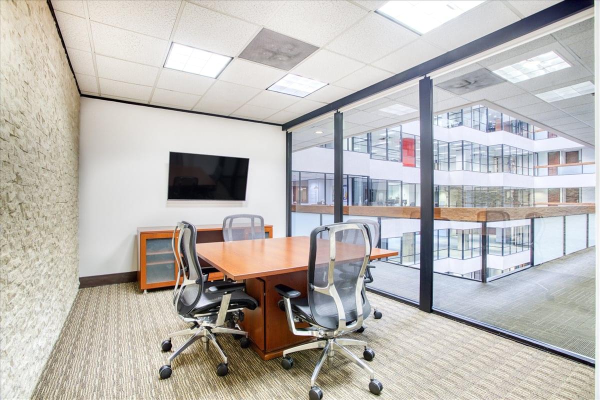 Madison Building, 15851 N Dallas Pkwy Office Space - Addison