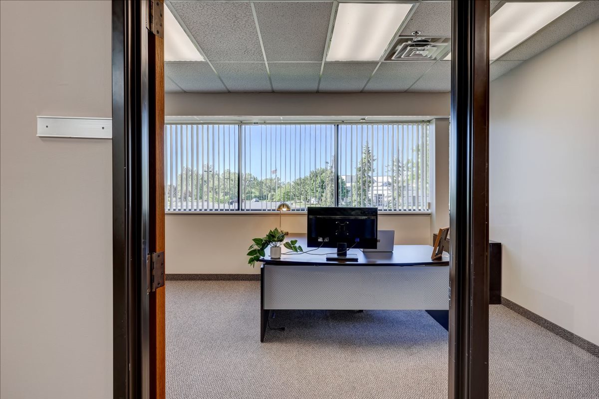 4750 Venture Dr, Suite 400 Office Space - Ann Arbor