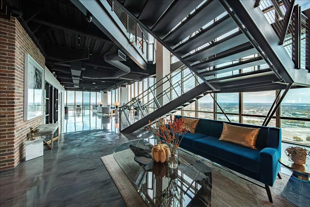 8350 N Central Expy, Suite 1900 Office Space - Dallas