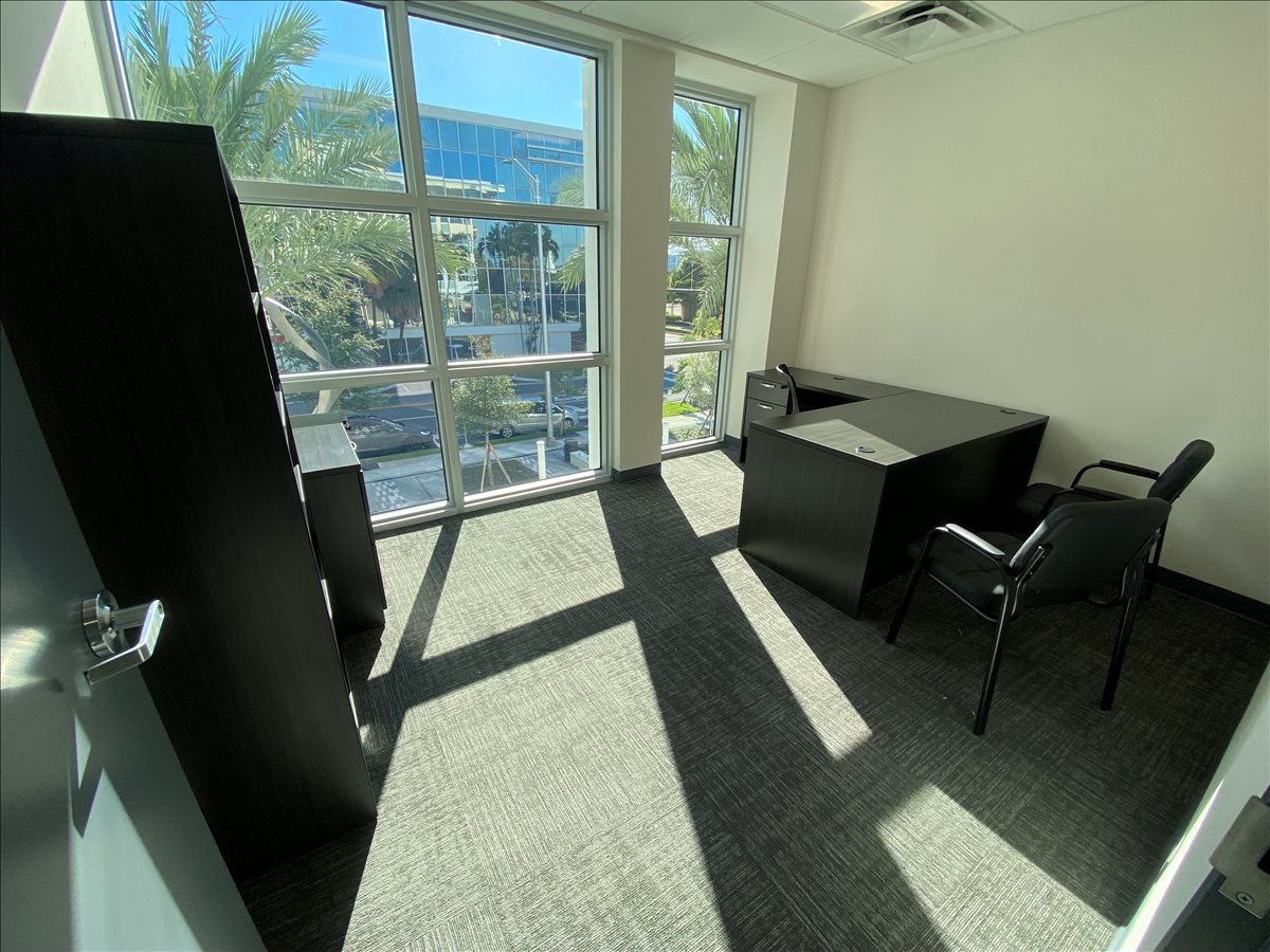 2335 East Atlantic Boulevard, Suite 200 and 300 Office Images