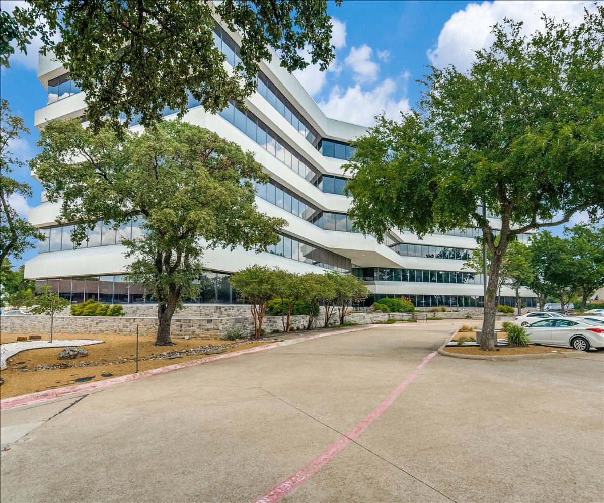 555 Republic Drive Office Space - Plano