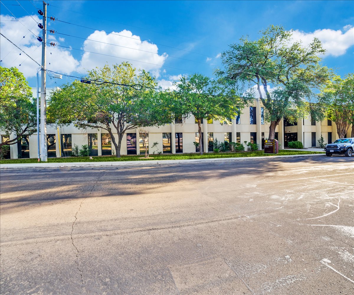 4243 East Piedras Drive Office Space - San Antonio