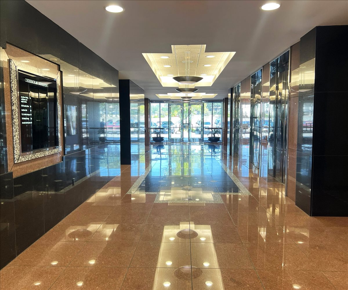 4400 NorthWest Loop 410 Office Images