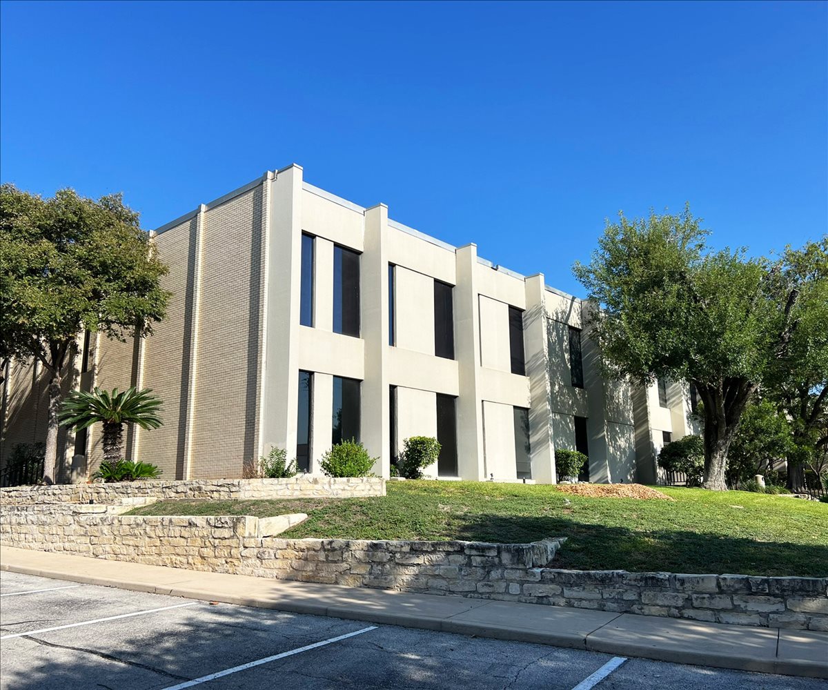 4241 E Piedras Dr Office Images