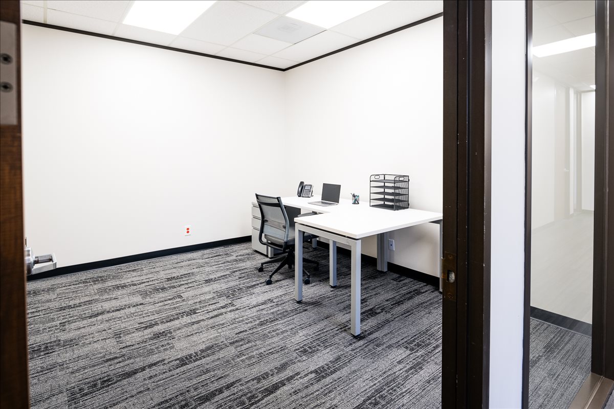 4801 Woodway Drive, Suite 300E Office Space - Houston