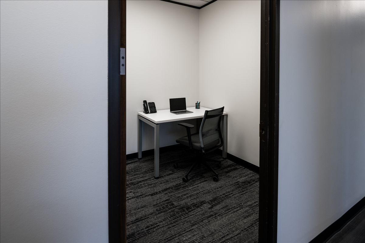 4801 Woodway Drive, Suite 300E Office Space - Houston
