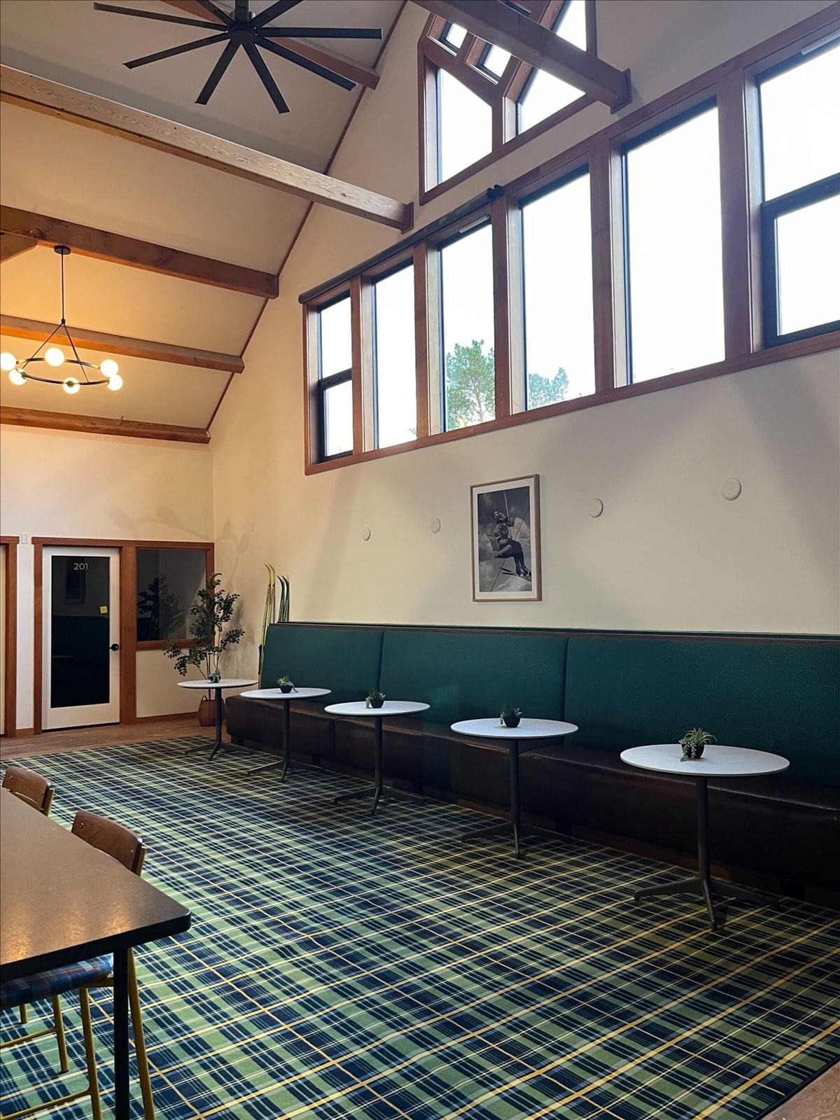 1716 W Babcock Street Office Images