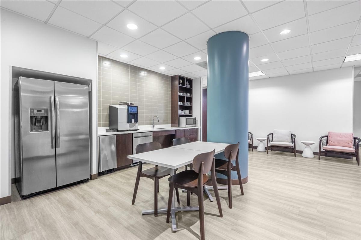 2000 E Lamar Blvd, North Arlington Office Space - Arlington