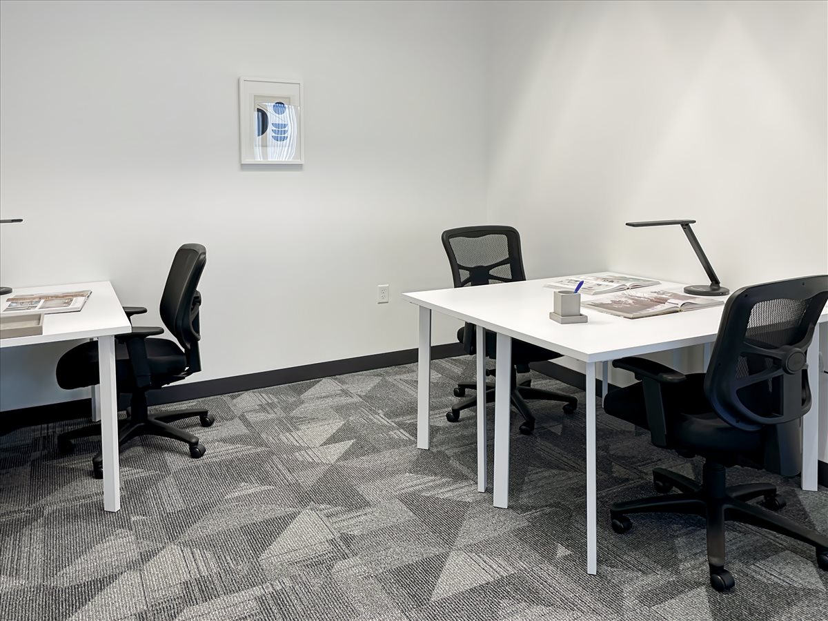 2300 Litton Lane, Suite 250 Office Images