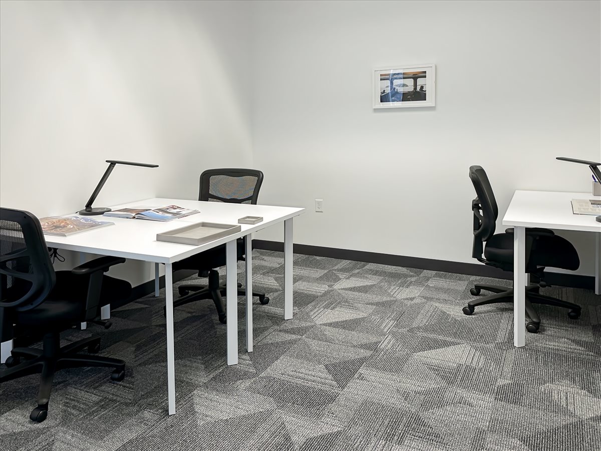 2300 Litton Lane, Suite 250 Office Images