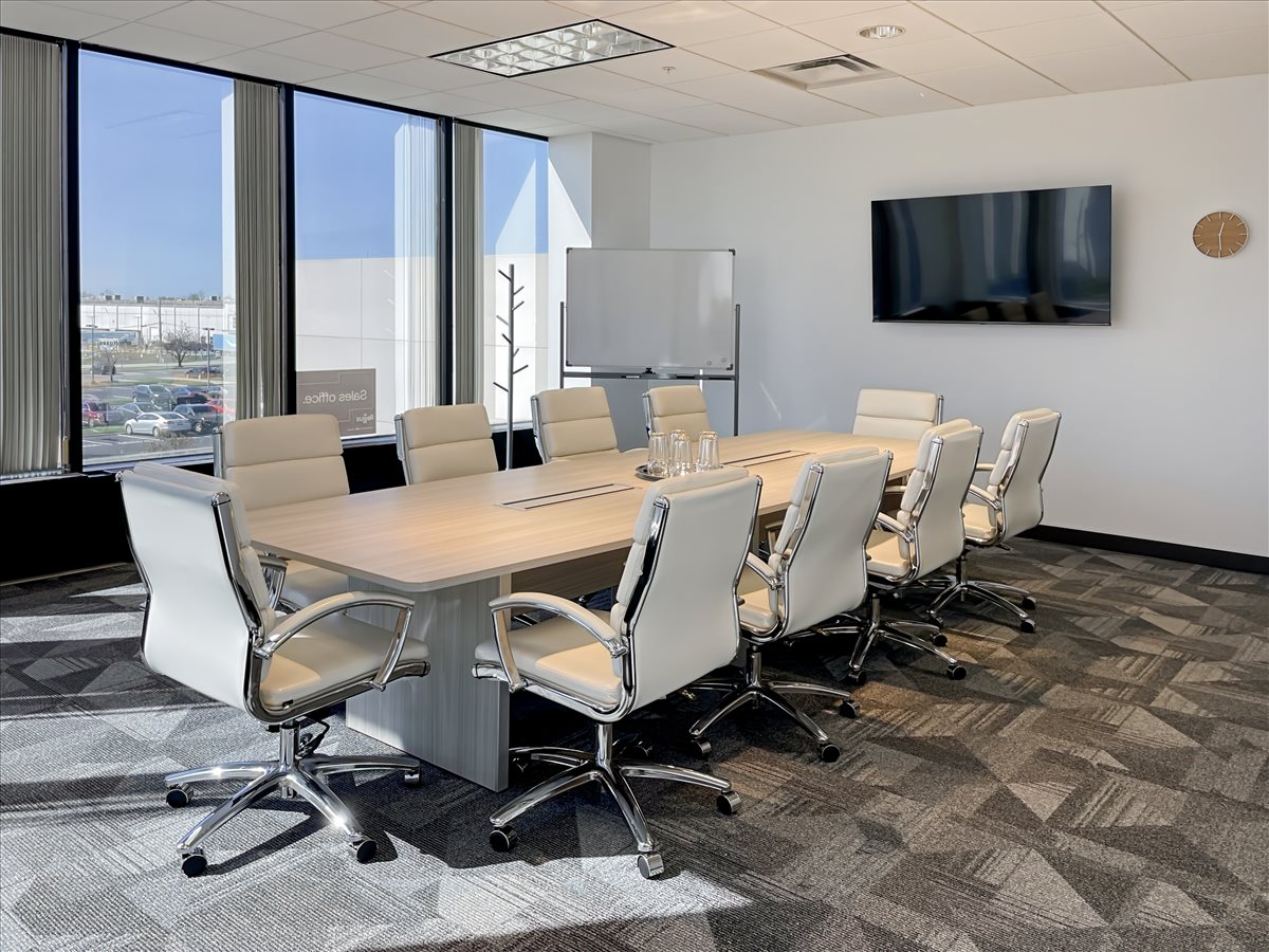 2300 Litton Lane, Suite 250 Office Images