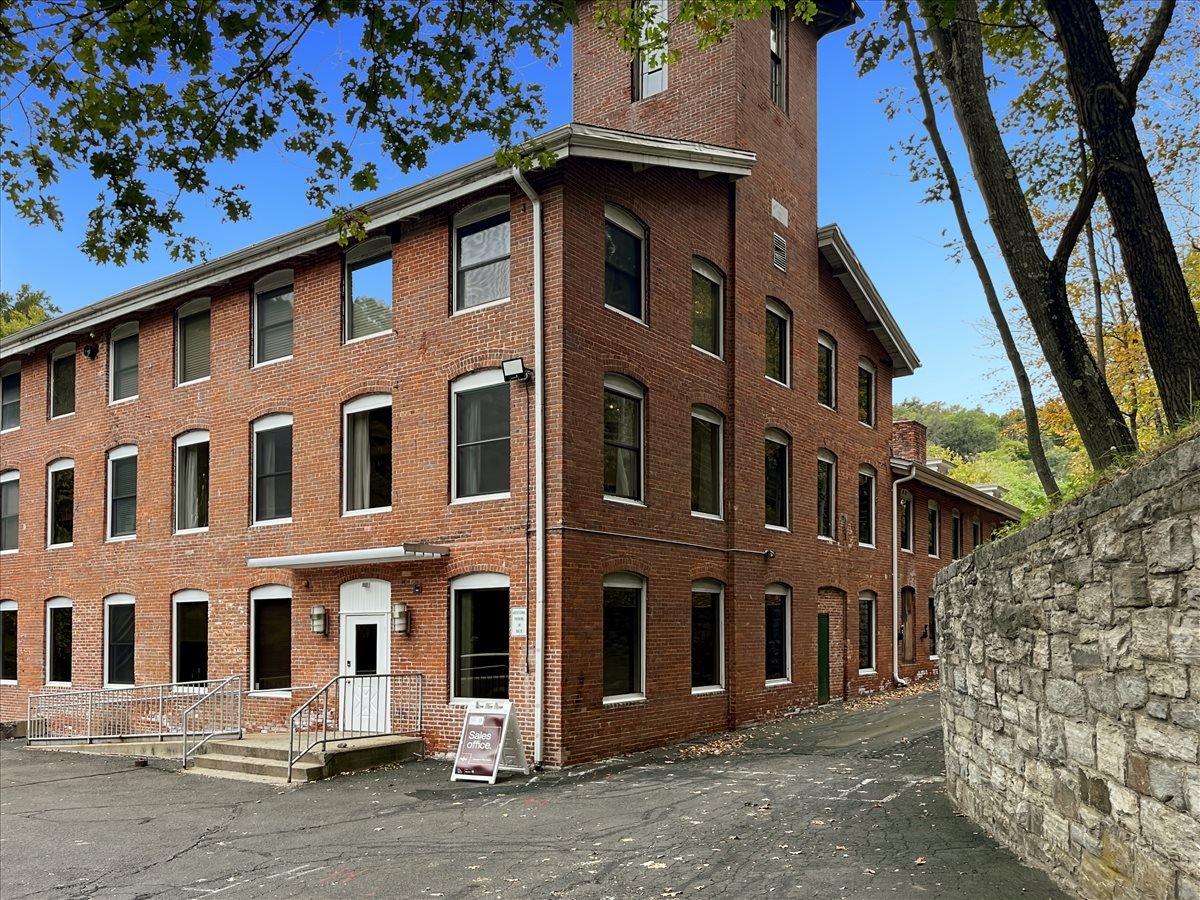 27 Glen Road, Suite 301, Newtown Office Space - Danbury