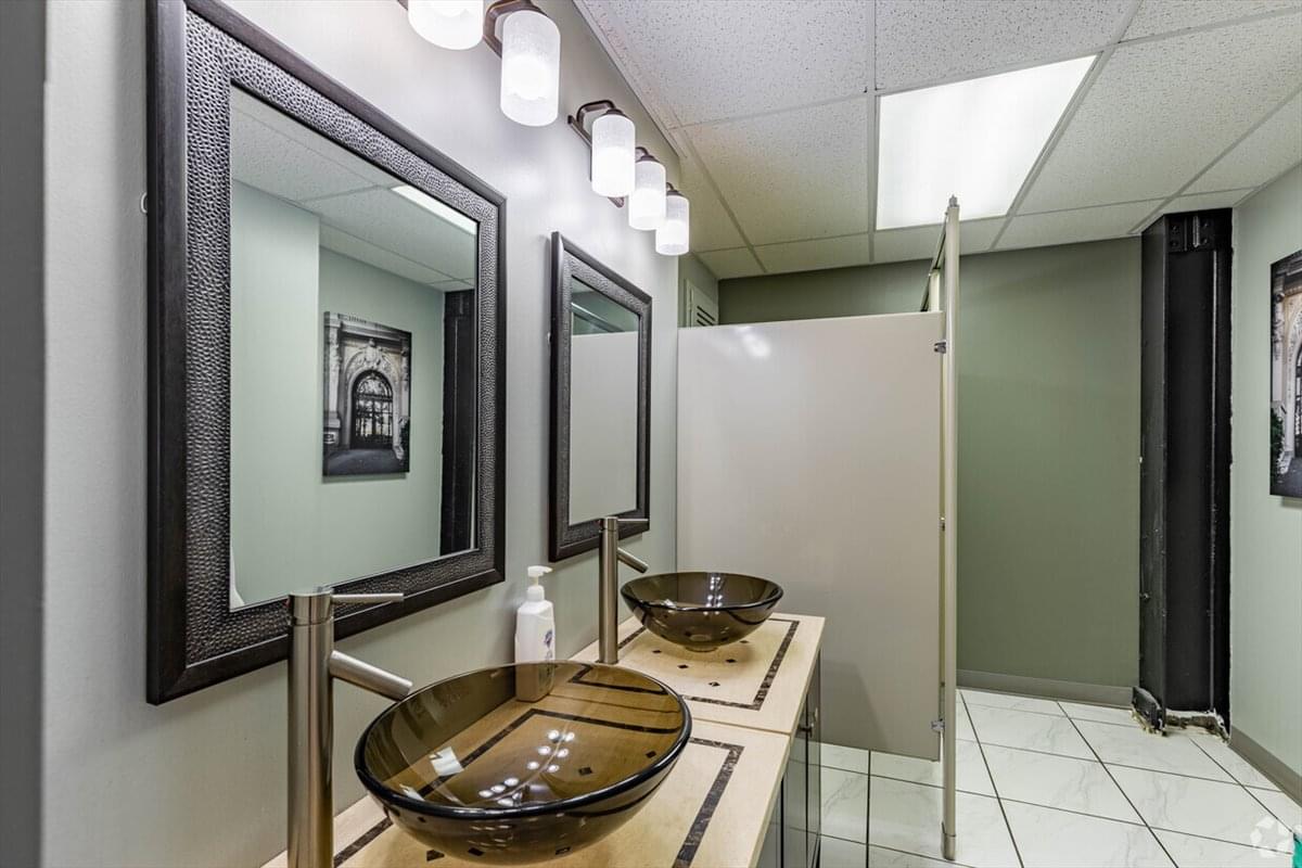 Investment Building, 239 4th Ave, Downtown, Golden Triangle Office Images