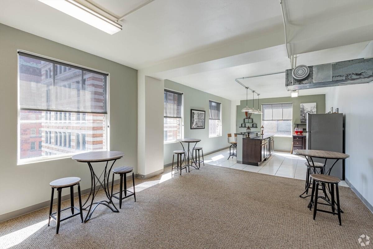 Investment Building, 239 4th Ave, Downtown, Golden Triangle Office Images