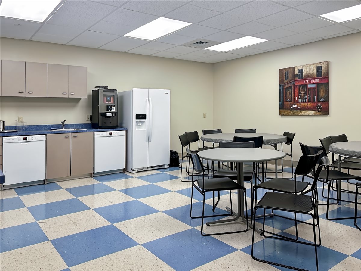 370 Main Street, 11th & 12th Floor Office Images