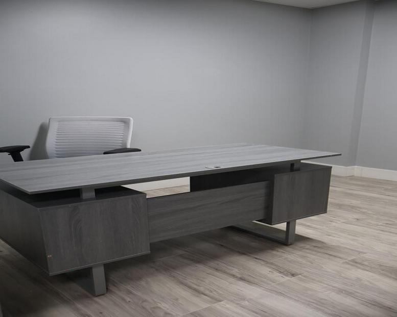 3001 Southwest 10th Street Office Images
